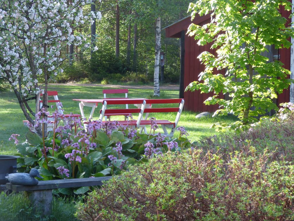 Nya Skogsgarden Hostel Mårbacken Exterior foto